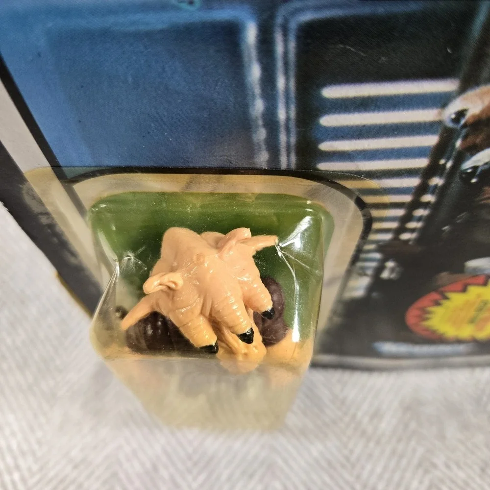 Vintage 1983 Kenner Star Wars Return/Jedi Ree-Yees 79 back w/Free Anakin Sticker